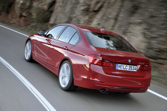 BMW 328i AT Sport Line BMW 328i AT Sport Line