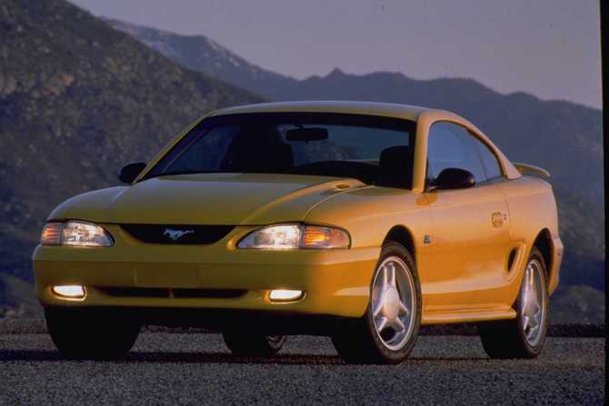 Ford Mustang V6 Coupé Ford Mustang V6 Coupé