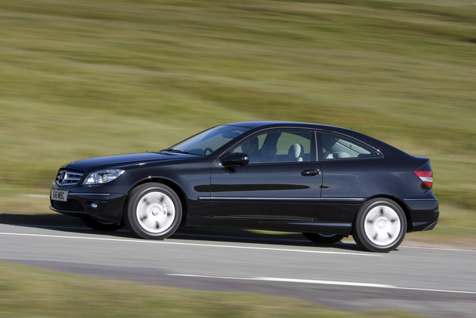 Mercedes-Benz CLC 200K Hatchback Sport Mercedes-Benz CLC 200K Hatchback Sport