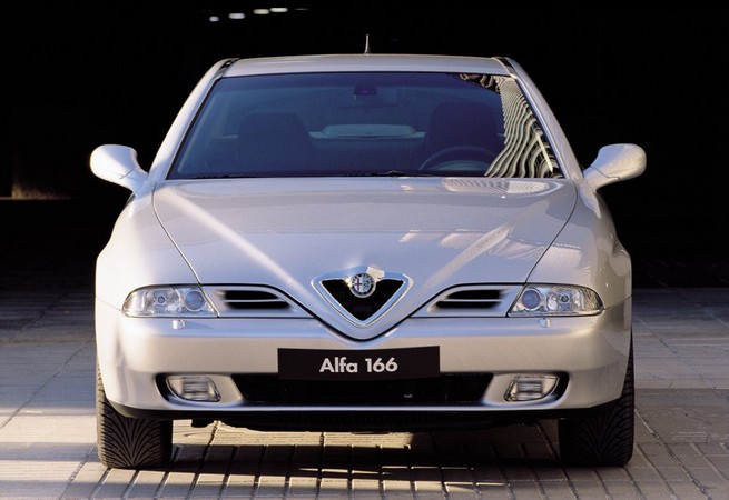 Alfa Romeo 166 JTD M-JET 20V Exclusive Alfa Romeo 166 JTD M-JET 20V Exclusive