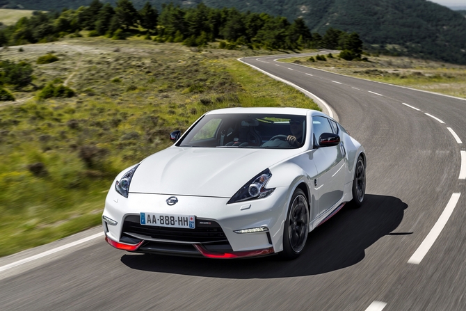 The design changes include a completely redesigned front bumper and has a larger air intake The design changes include a completely redesigned front bumper and has a larger air intake