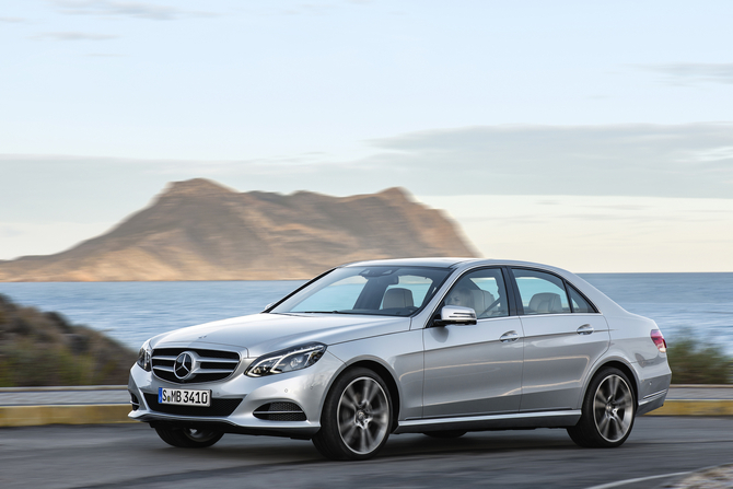 Mercedes-Benz E 350 BlueEfficiency 4Matic Mercedes-Benz E 350 BlueEfficiency 4Matic