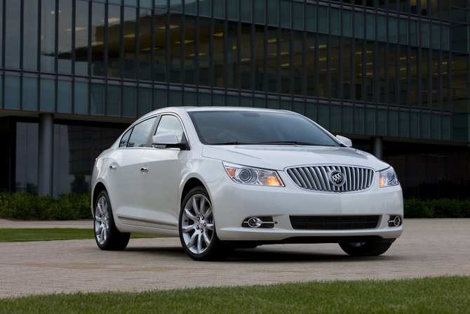 Buick LaCrosse CXL FWD Buick LaCrosse CXL FWD