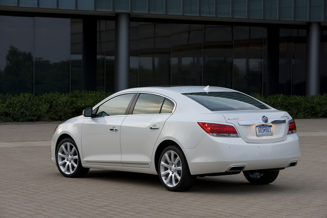Buick LaCrosse CXL FWD Buick LaCrosse CXL FWD