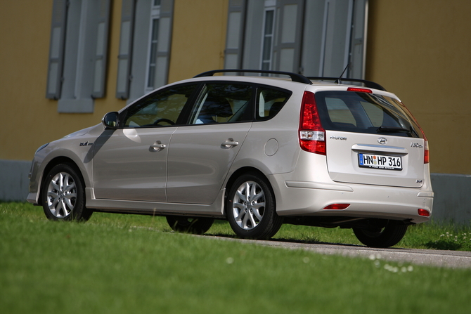 Hyundai i30 Hyundai i30