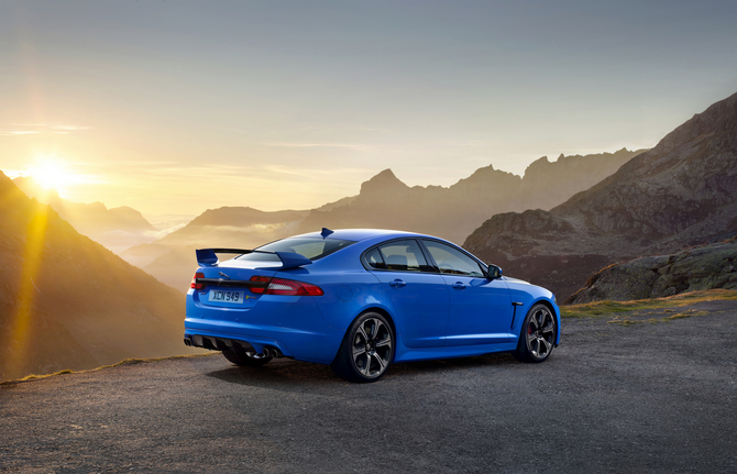 Jaguar XFR-S Jaguar XFR-S