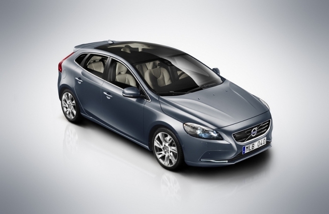 More Photos of Next Generation Volvo V40 Leaked Including Interior Images More Photos of Next Generation Volvo V40 Leaked Including Interior Images