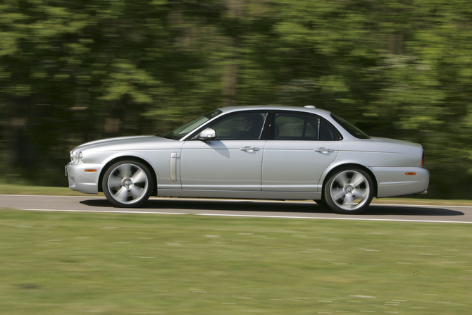 Jaguar XJR Jaguar XJR
