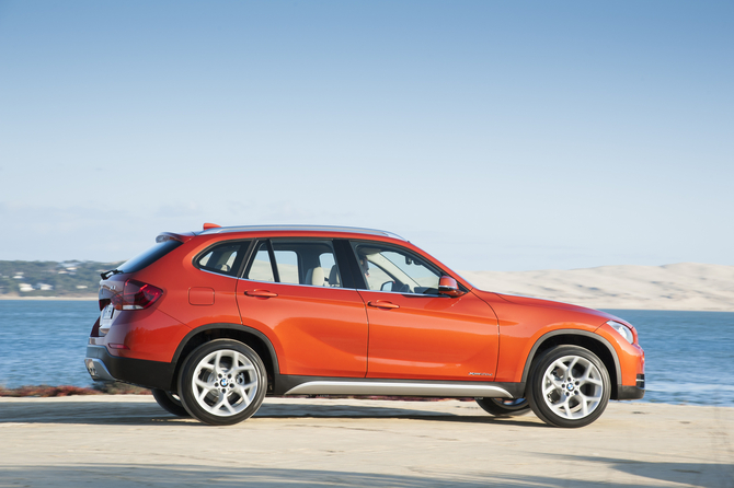 Building cars in China lowers tariffs and raises sales Building cars in China lowers tariffs and raises sales
