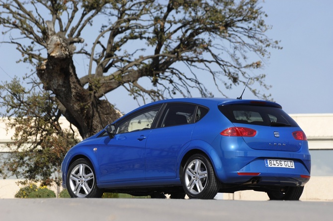 Seat Leon 2.0 TDI 140cv DPF Style (09) Seat Leon 2.0 TDI 140cv DPF Style (09)