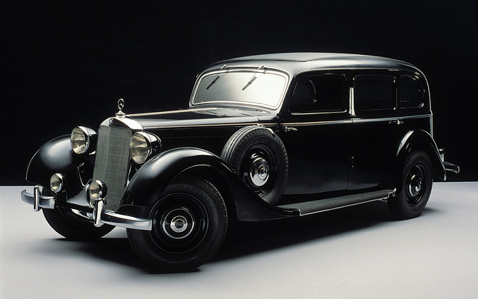 Mercedes-Benz 260 D Pullman Limousine Mercedes-Benz 260 D Pullman Limousine