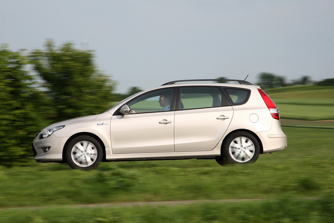 Hyundai i30 Hyundai i30