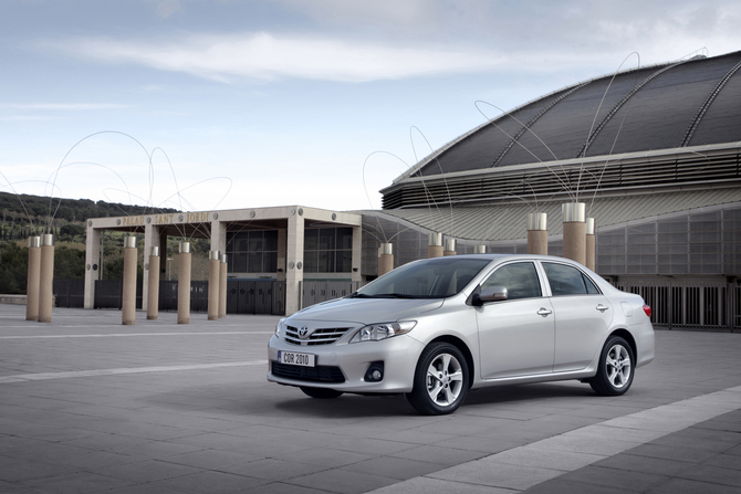 Toyota Corolla SD 2.0 D4-D Exclusive Toyota Corolla SD 2.0 D4-D Exclusive
