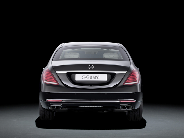 Por não parecer um carro blindado o S 600 Guard cumpre outro requisito deste tipo de veículos, a discrição máxima Por não parecer um carro blindado o S 600 Guard cumpre outro requisito deste tipo de veículos, a discrição máxima