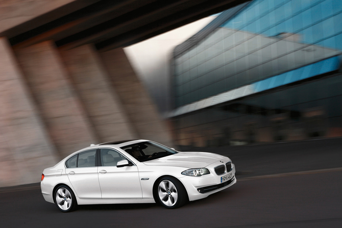 2012 5 Series Gets Updated Engines in Europe 2012 5 Series Gets Updated Engines in Europe