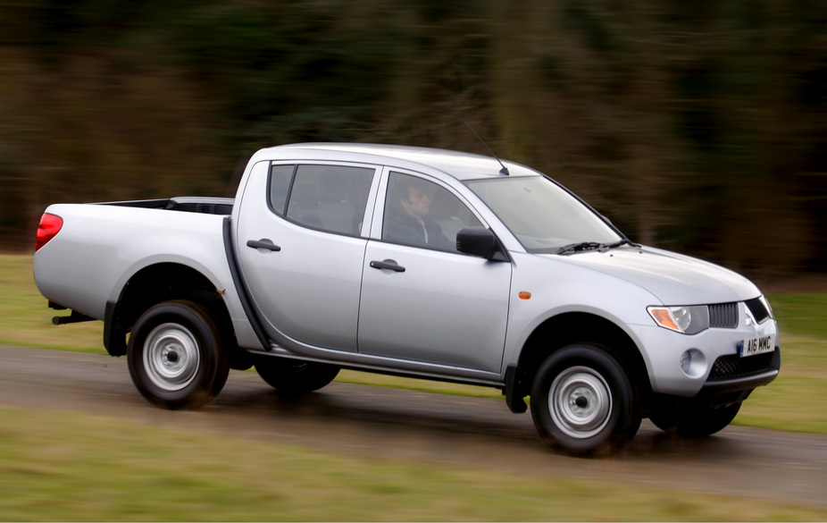 Mitsubishi L200 25 DID Double Cab Trojan basic info spec rating