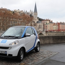 Lyon accueille un nouveau concept de mobilité: 200 véhicules car2go Lyon accueille un nouveau concept de mobilité: 200 véhicules car2go