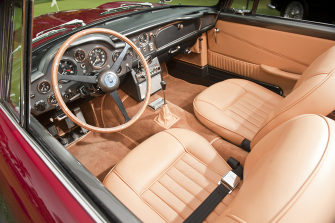Aston Martin DB5 Vantage Convertible Aston Martin DB5 Vantage Convertible