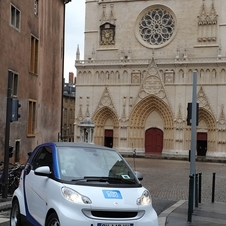 Lyon accueille un nouveau concept de mobilité: 200 véhicules car2go Lyon accueille un nouveau concept de mobilité: 200 véhicules car2go