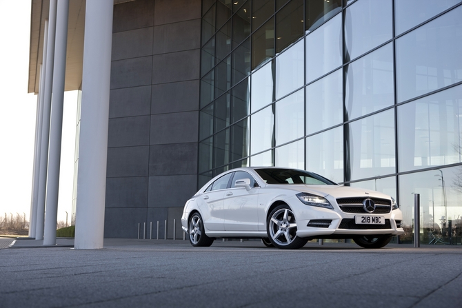 Mercedes-Benz CLS 350 CDI BlueEfficiency Sport Mercedes-Benz CLS 350 CDI BlueEfficiency Sport