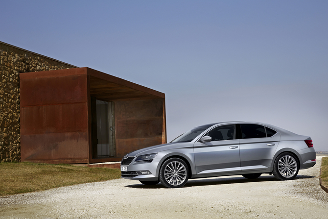 Skoda Superb 1.4 TSI Ambition DSG Skoda Superb 1.4 TSI Ambition DSG