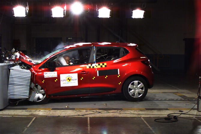 The Clio led in child safety The Clio led in child safety