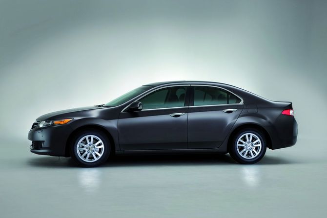 Honda Accord 2.2 i-DTEC Executive Advance AT Limited Edition Honda Accord 2.2 i-DTEC Executive Advance AT Limited Edition