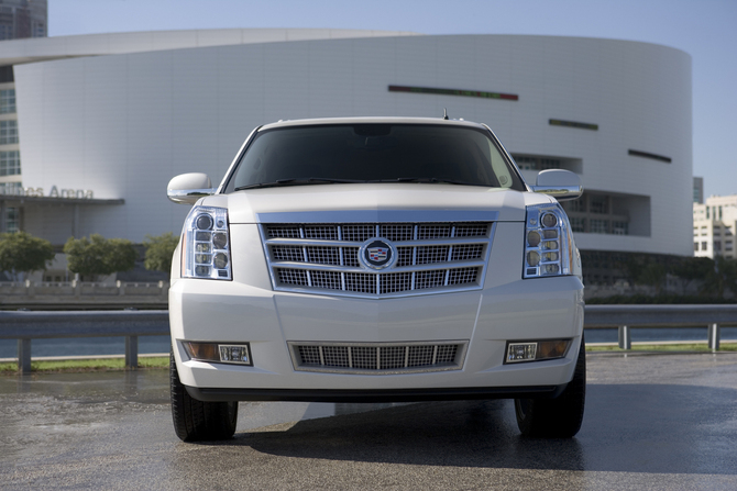Cadillac Escalade 2WD Platinum Edition Cadillac Escalade 2WD Platinum Edition