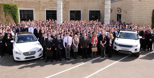 Jaguar Land Rover welcome 336 graduates to their line up Jaguar Land Rover welcome 336 graduates to their line up
