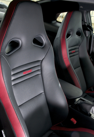 2013 Nissan GT-R Gets Power Boost, Better Suspension and Optional Ceramic Brakes 2013 Nissan GT-R Gets Power Boost, Better Suspension and Optional Ceramic Brakes