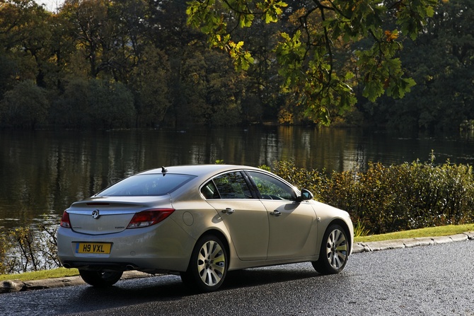 Vauxhall Insignia Saloon 2.0T SE (Auto) Vauxhall Insignia Saloon 2.0T SE (Auto)