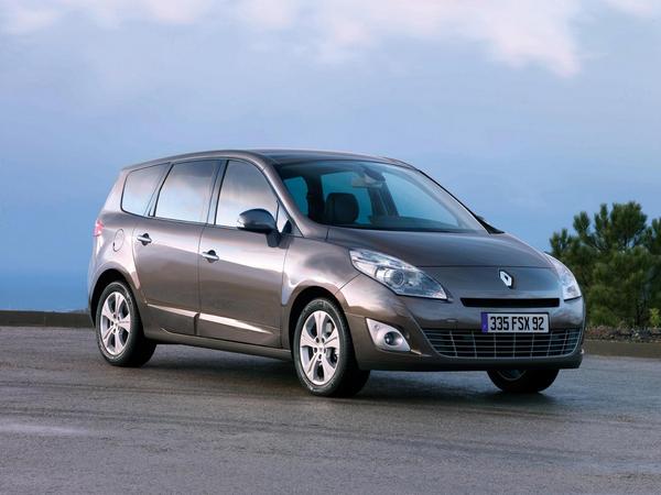 Renault Grand Scénic III 1.5 dCi 110cv FAP ECO2 Luxe Renault Grand Scénic III 1.5 dCi 110cv FAP ECO2 Luxe