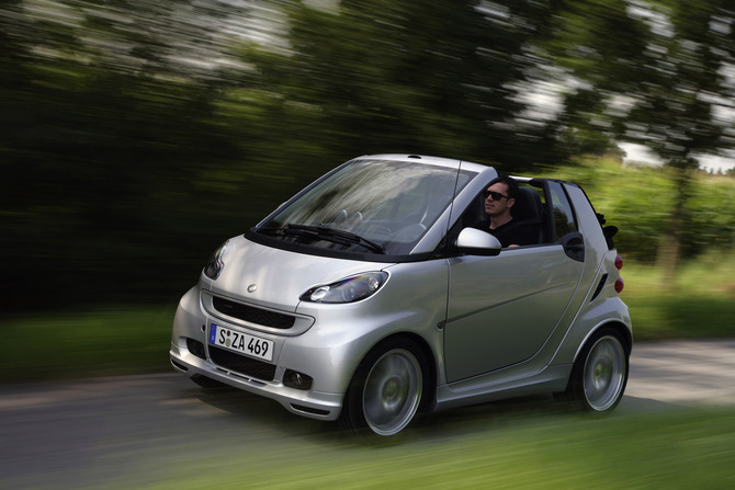smart fortwo cabrio Brabus Xclusive smart fortwo cabrio Brabus Xclusive