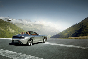 BMW Pulls the Top Off the Zagato Coupe at Pebble Beach