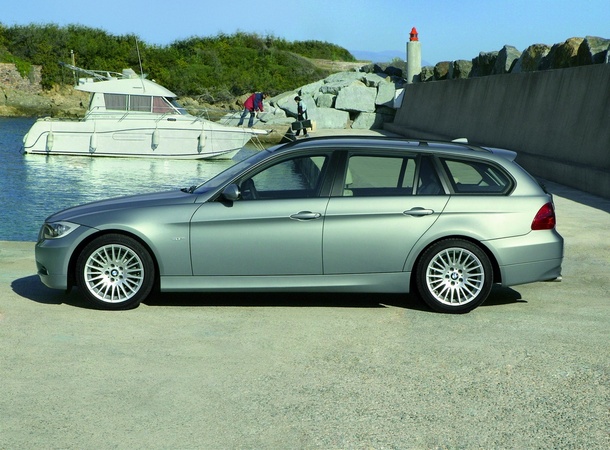 BMW 320d Touring Automatic BMW 320d Touring Automatic