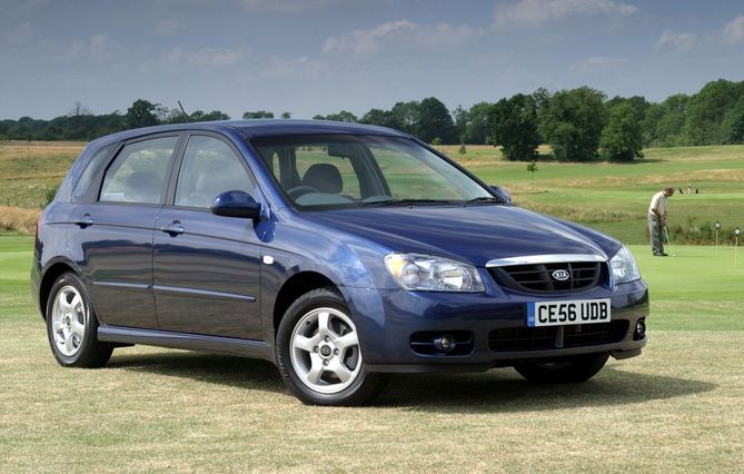 Kia Cerato 1.6 Hatchback Kia Cerato 1.6 Hatchback
