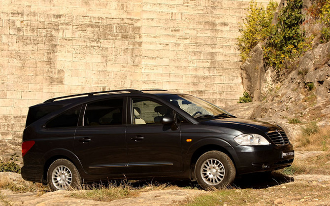 Ssangyong Rodius 270 S Ssangyong Rodius 270 S