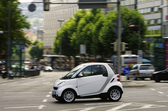 smart fortwo coupé mhd pulse 71cv smart fortwo coupé mhd pulse 71cv