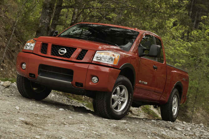 Nissan Titan Crew Cab SV 4X2 SWB Nissan Titan Crew Cab SV 4X2 SWB