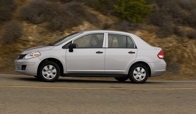 Nissan Versa Sedan 1.6 Nissan Versa Sedan 1.6