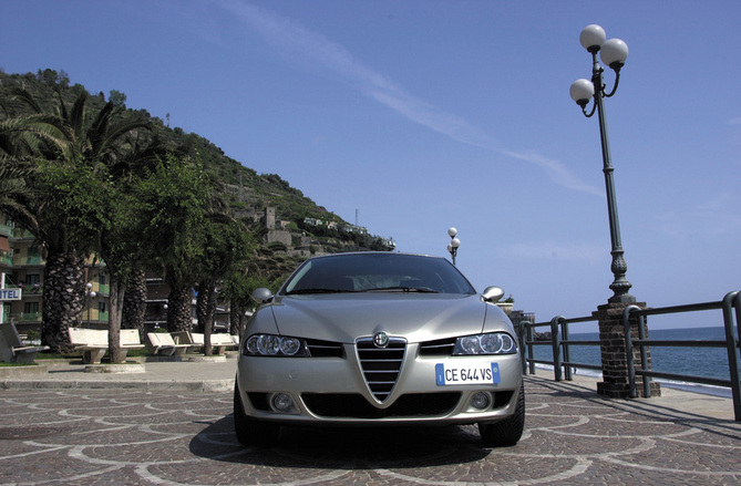 Alfa Romeo 156 1.9 JTD 16V Sportwagon Distinctive Alfa Romeo 156 1.9 JTD 16V Sportwagon Distinctive