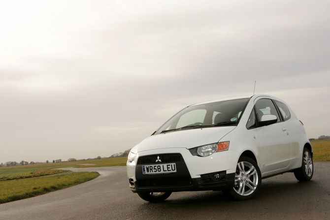 Mitsubishi Colt 1.3 CZ2 Mitsubishi Colt 1.3 CZ2