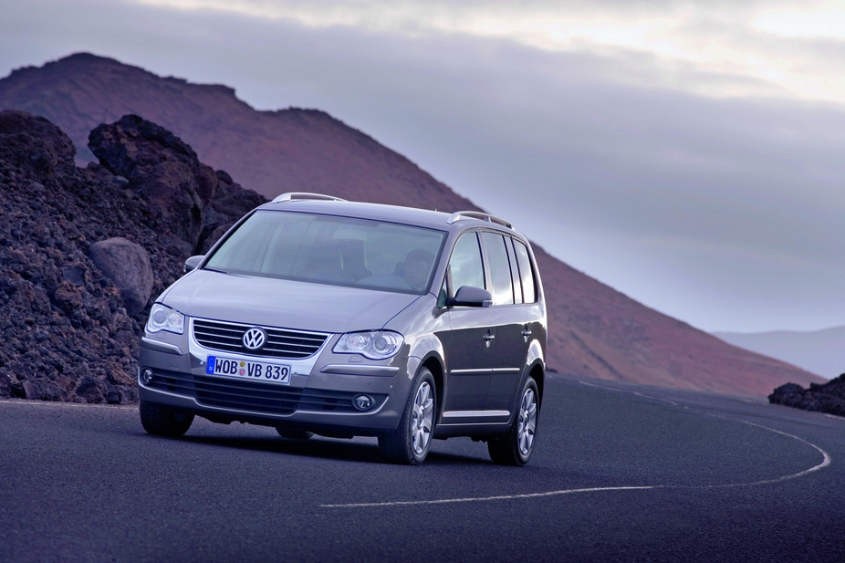 Volkswagen Touran 1.9I TDI 105cv DSG7 DPF Conceptline 7L.