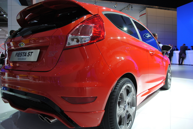 Ford Fiesta 1.6 EcoBoost Ford Fiesta 1.6 EcoBoost