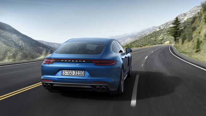 O novo Panamera conta com uma ligação visual mais próxima com o Porsche 911 O novo Panamera conta com uma ligação visual mais próxima com o Porsche 911