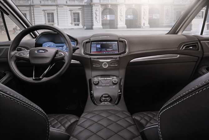 The interior of the S-Max Vignale has been fitted with quilted soft-touch leather seats and a leather-covered dashboard and centre console The interior of the S-Max Vignale has been fitted with quilted soft-touch leather seats and a leather-covered dashboard and centre console