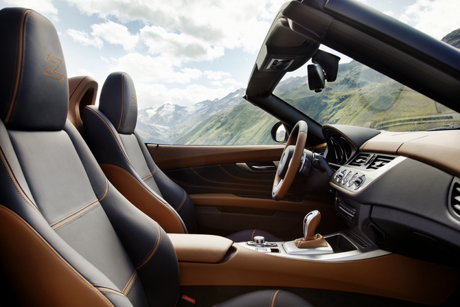 O interior é basicamente o Z4 O interior é basicamente o Z4