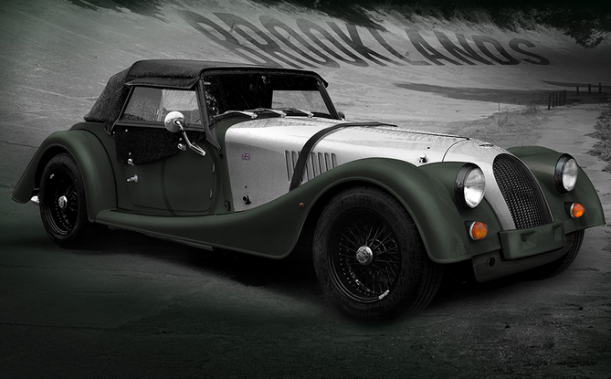 O Roadster recebe um capot prateado e carroçaria verde mate O Roadster recebe um capot prateado e carroçaria verde mate