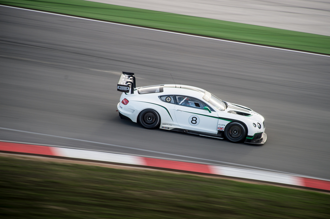 Na primeira temporada oficial o carro só vai participar em provas na Europa Na primeira temporada oficial o carro só vai participar em provas na Europa
