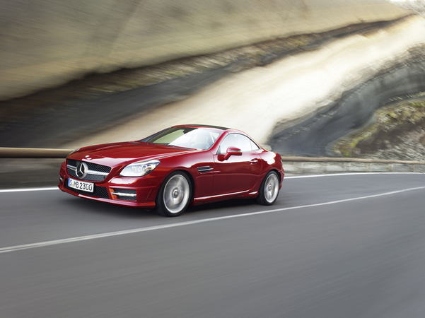 AMG Develops New V8 for SLK AMG That Blends Power and Efficiency AMG Develops New V8 for SLK AMG That Blends Power and Efficiency